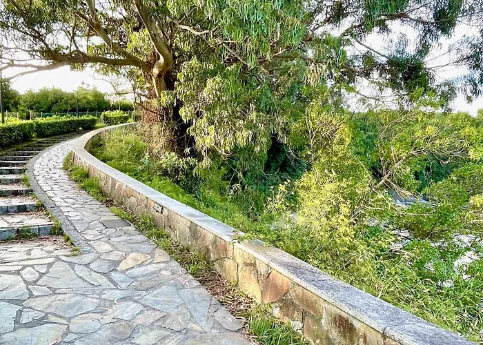 The Cliffs - At Seiramar Os Castelos *